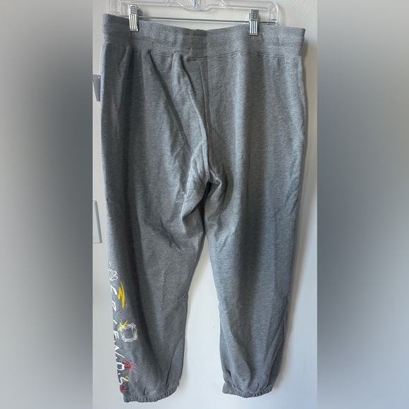 FRIENDS grey sweatpants size XXL - Picture 3 of 6